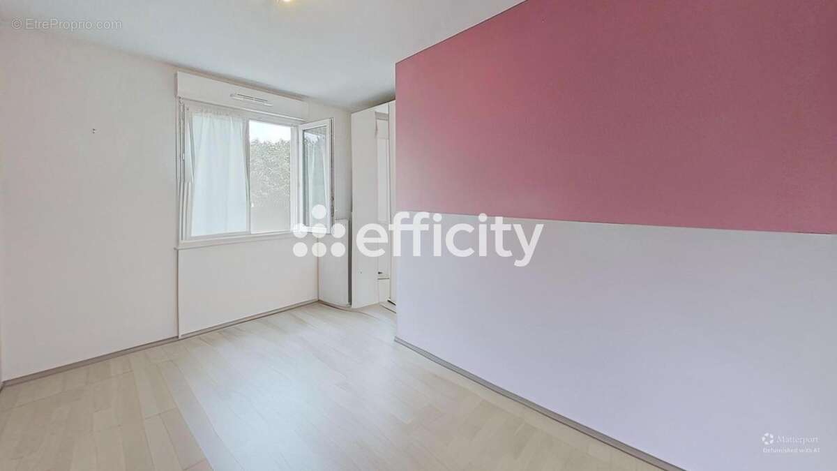 Maison à ETREMBIERES