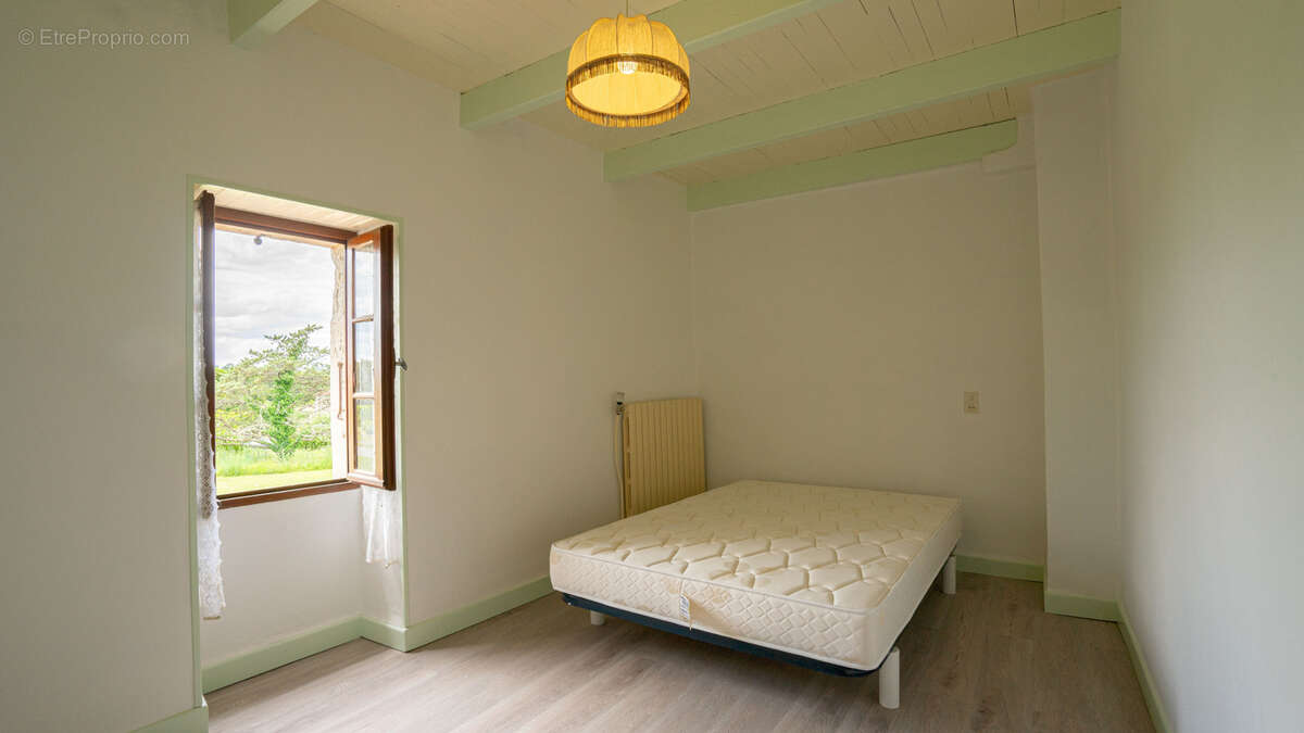 Maison à BAGAT-EN-QUERCY