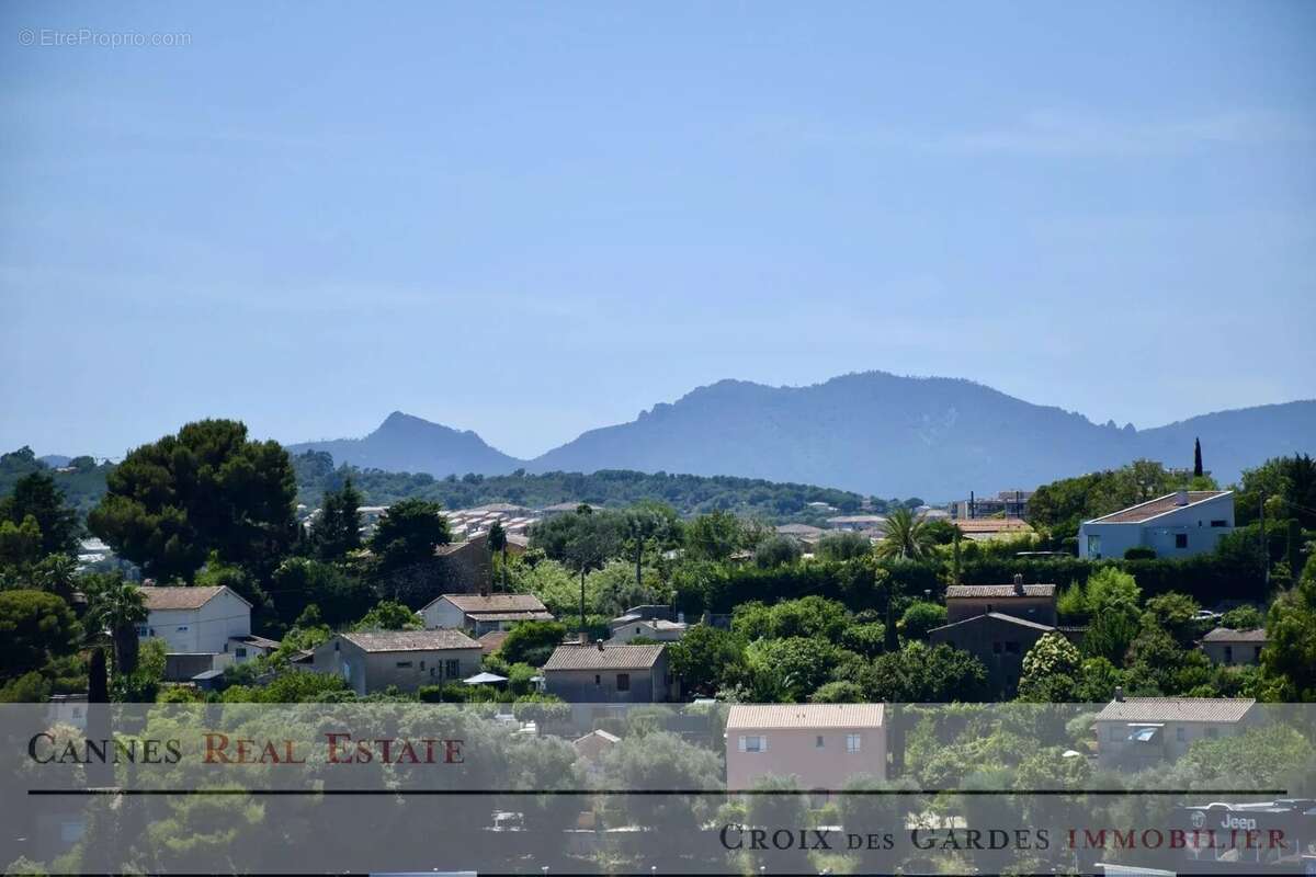 Appartement à LE CANNET