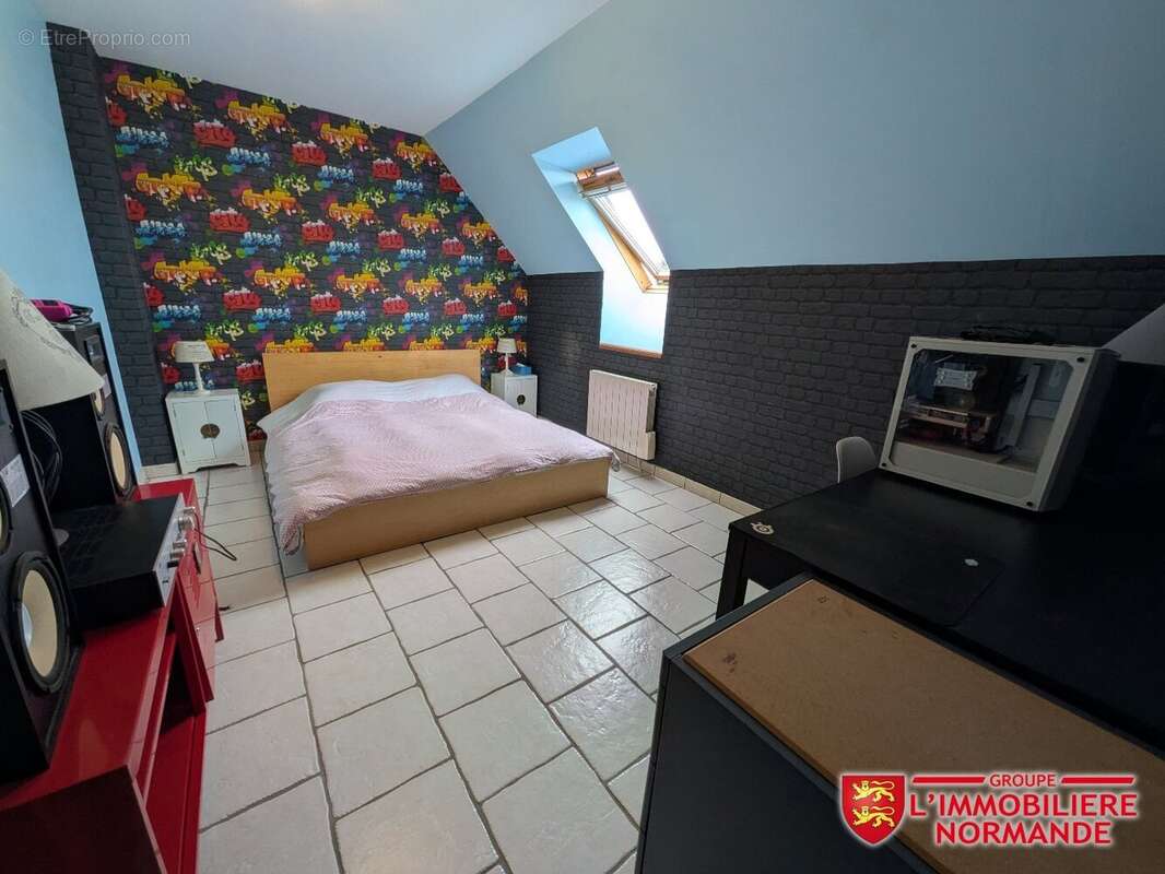 Maison à LIMETZ-VILLEZ