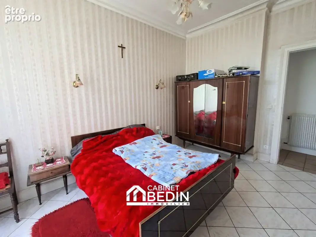 Maison 11 pièces 275 m² à vendre à Fargues-Saint-Hilaire (33370) - photo 4