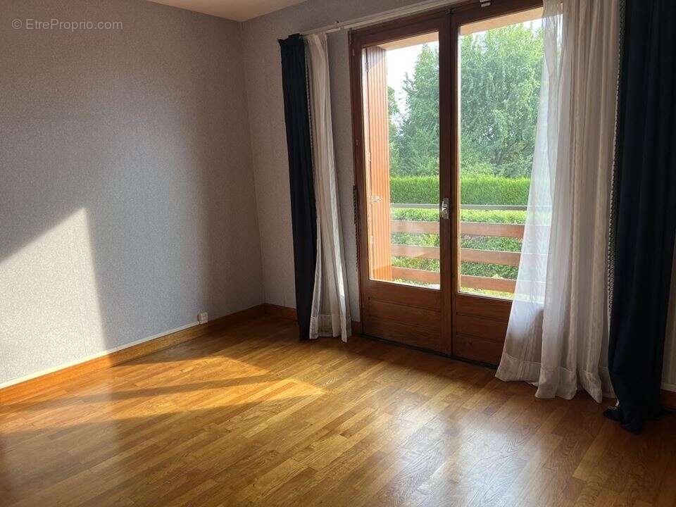 Maison à SAINT-MARTIN-BELLEVUE