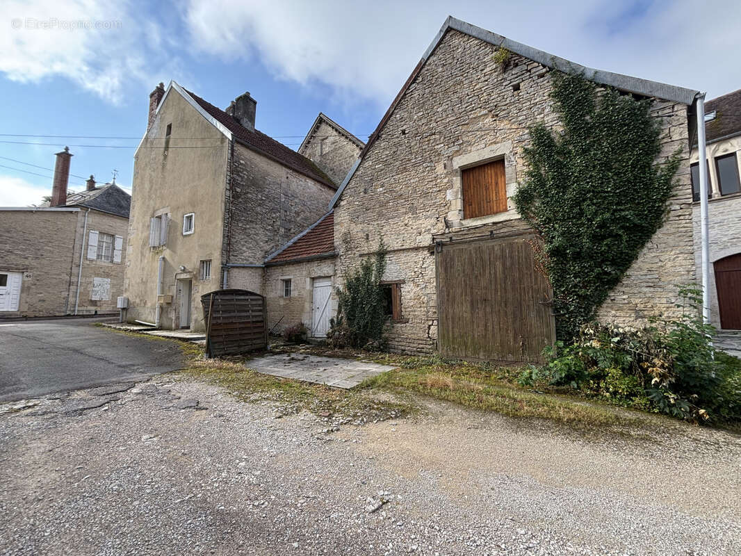 Maison à CHATILLON-SUR-SEINE