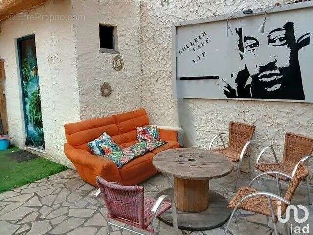 Photo 6 - Commerce à CALMONT