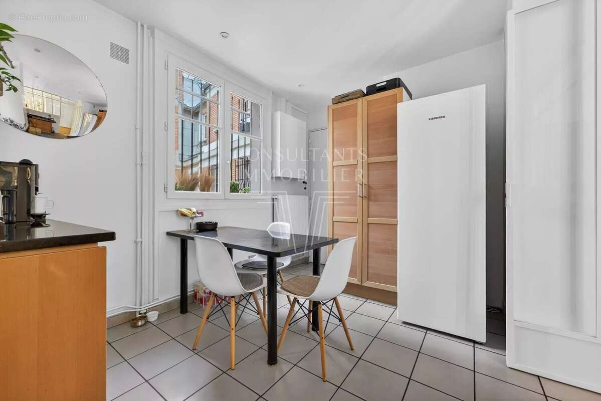 Appartement à PARIS-15E