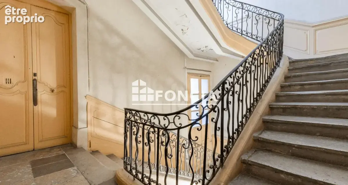 Montpellier - Quartier Préfecture, appartement de caractère de 156 m² à rénover - photo 11