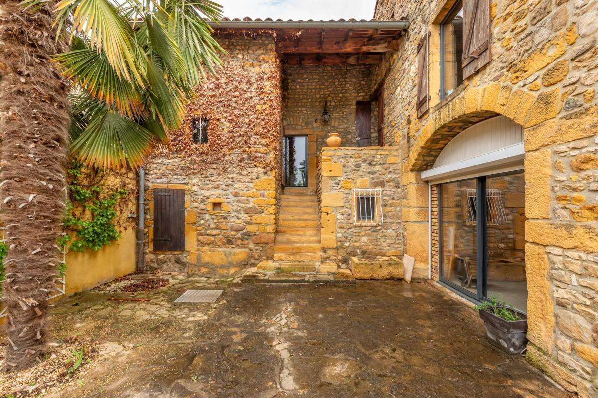 Maison à CHATILLON