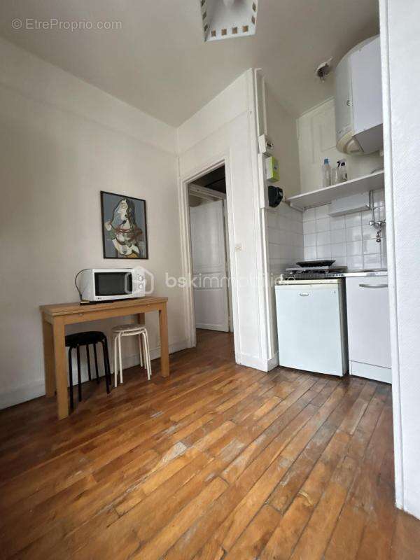 Appartement à PARIS-17E