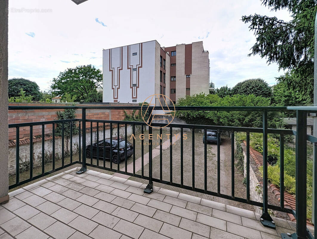 Appartement à SAINT-MAUR-DES-FOSSES