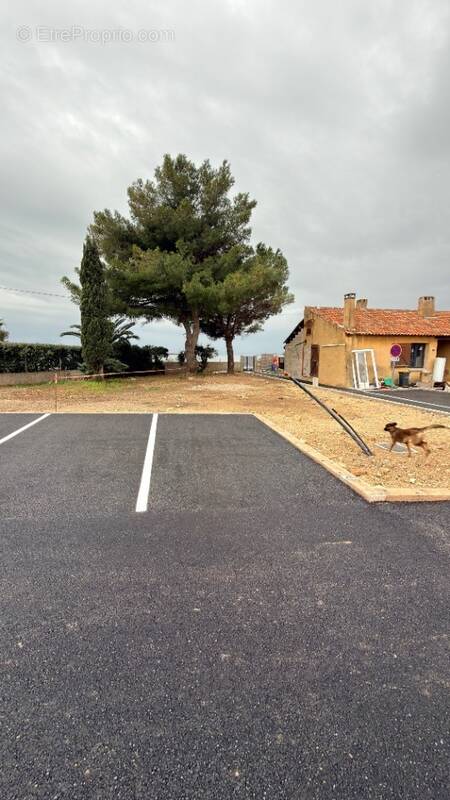 Terrain à PORT-DE-BOUC