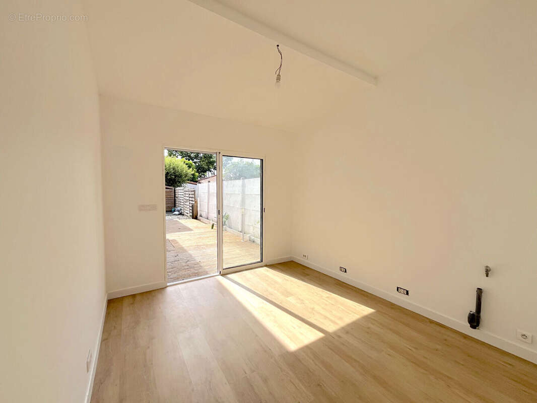 Maison à GUJAN-MESTRAS