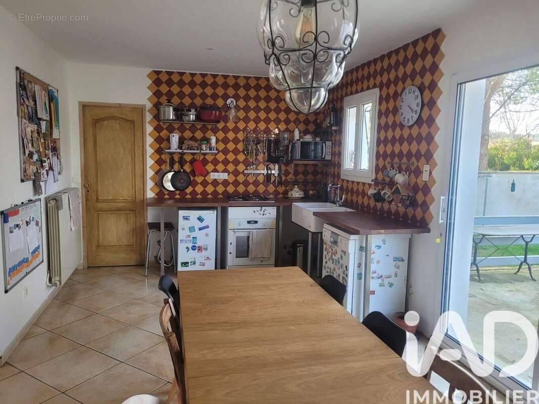 Maison 162 m² à Saint-Genies-De-Malgoires  - photo 6