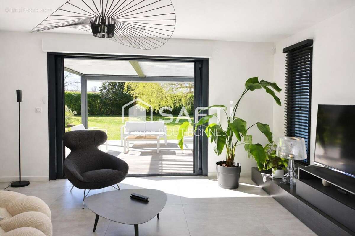 Photo 4 - Maison à SAINT-SULPICE