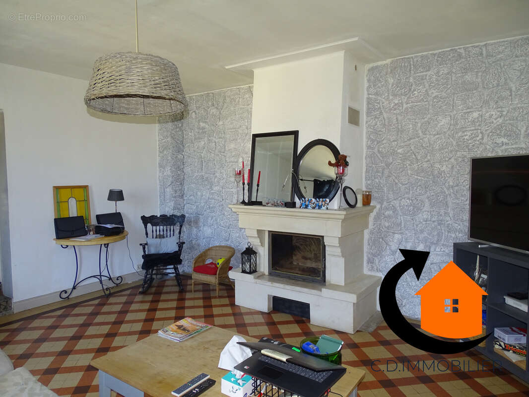Maison à CHAMPROND-EN-GATINE