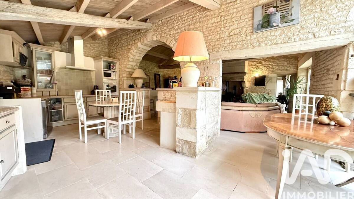 Photo 1 - Maison à MONTROY