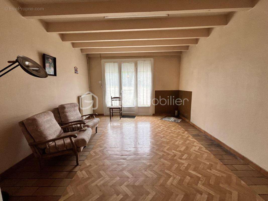 Maison à GRAYAN-ET-L'HOPITAL