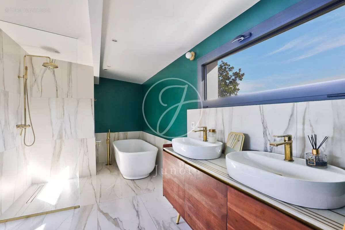 Maison à SAINT-CLOUD