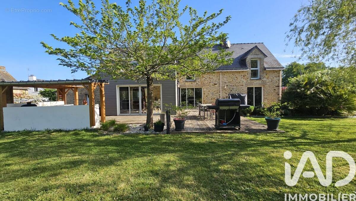 Photo 1 - Maison à GRAND-FOUGERAY