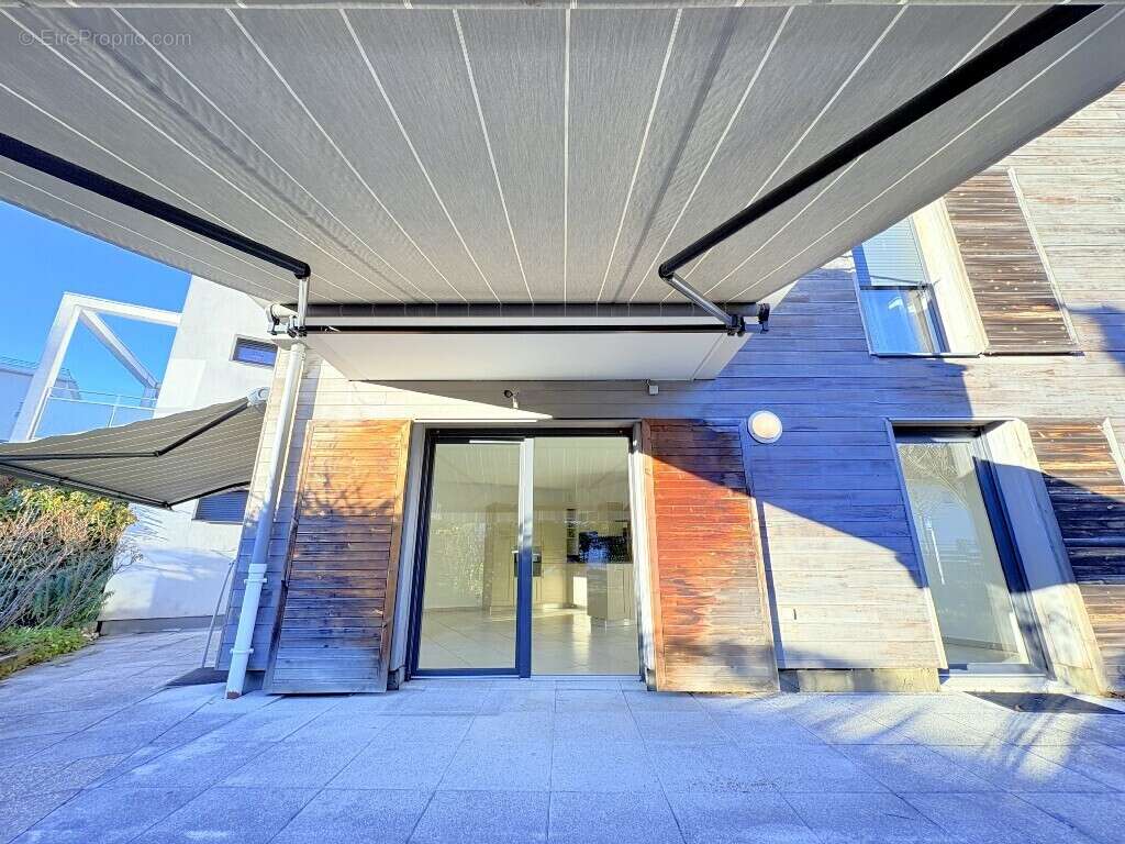 Appartement à SEYNOD