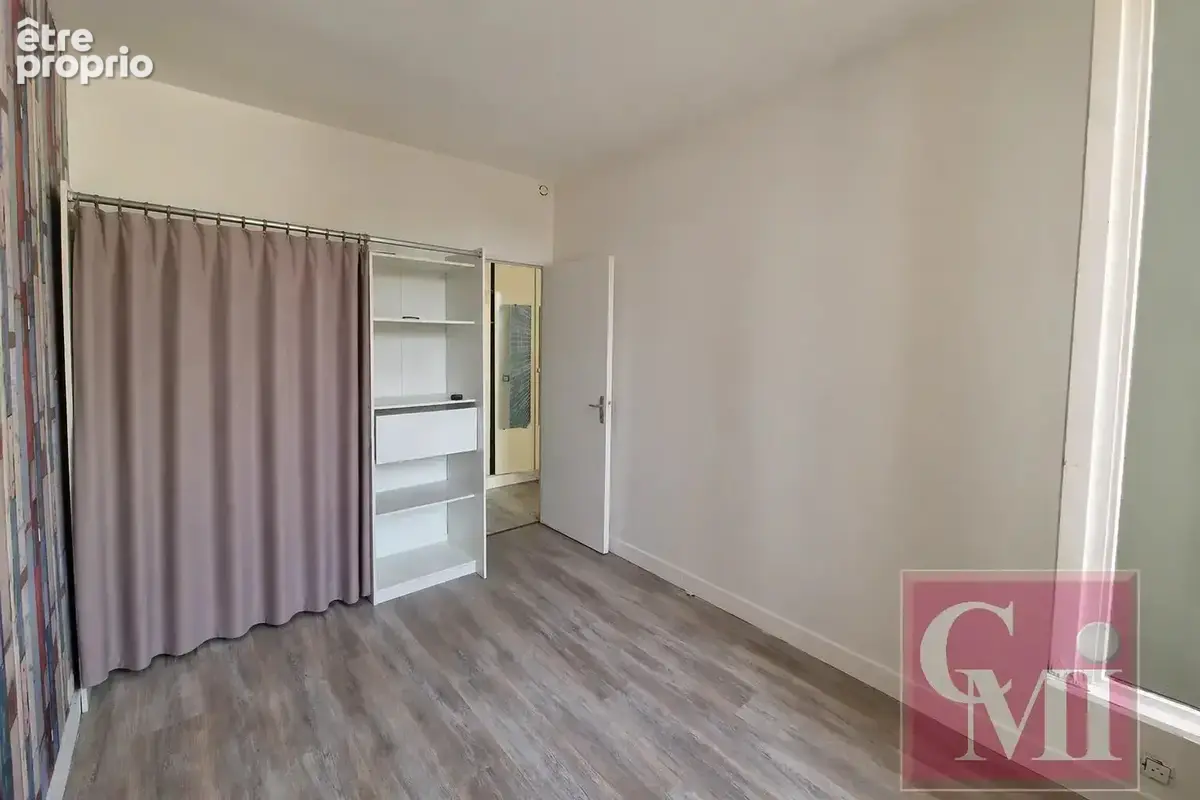 Appartement type F2 avec garage et parking. - photo 6