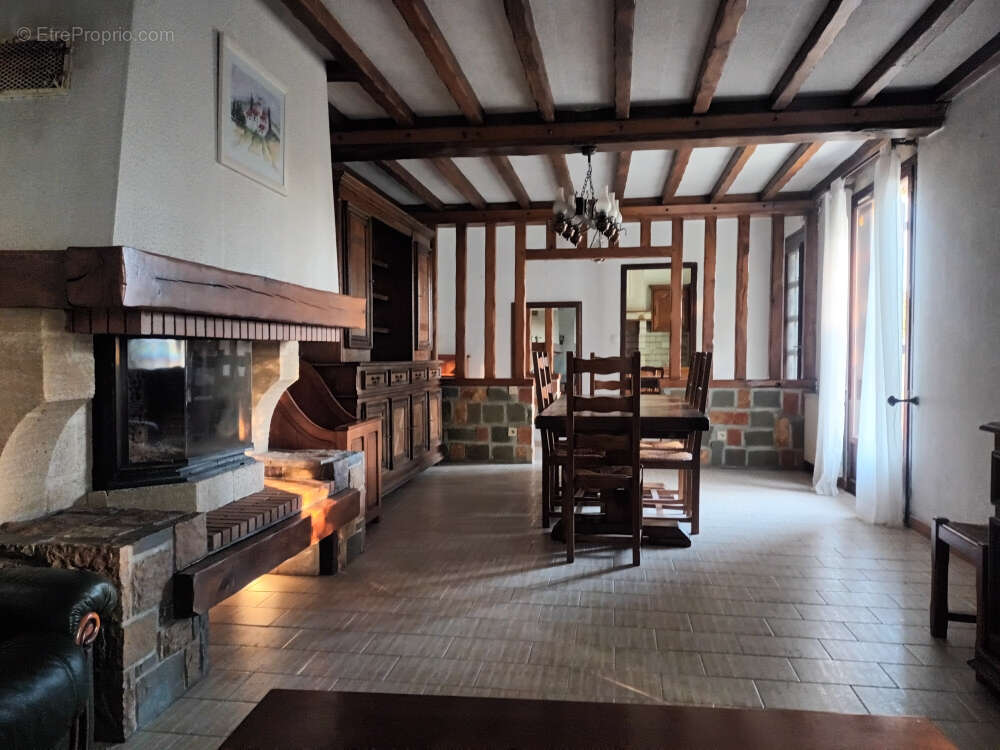 Maison à LE BENY-BOCAGE