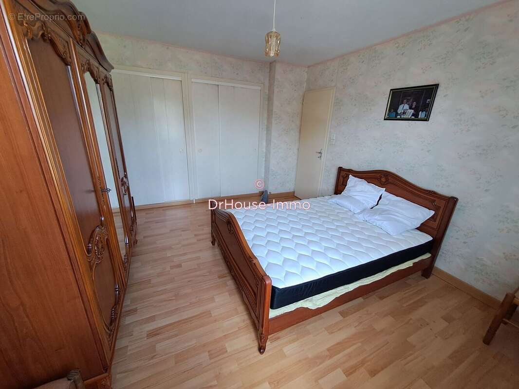 Maison 103 m² à Saint-Denis-Du-Payre  - photo 8