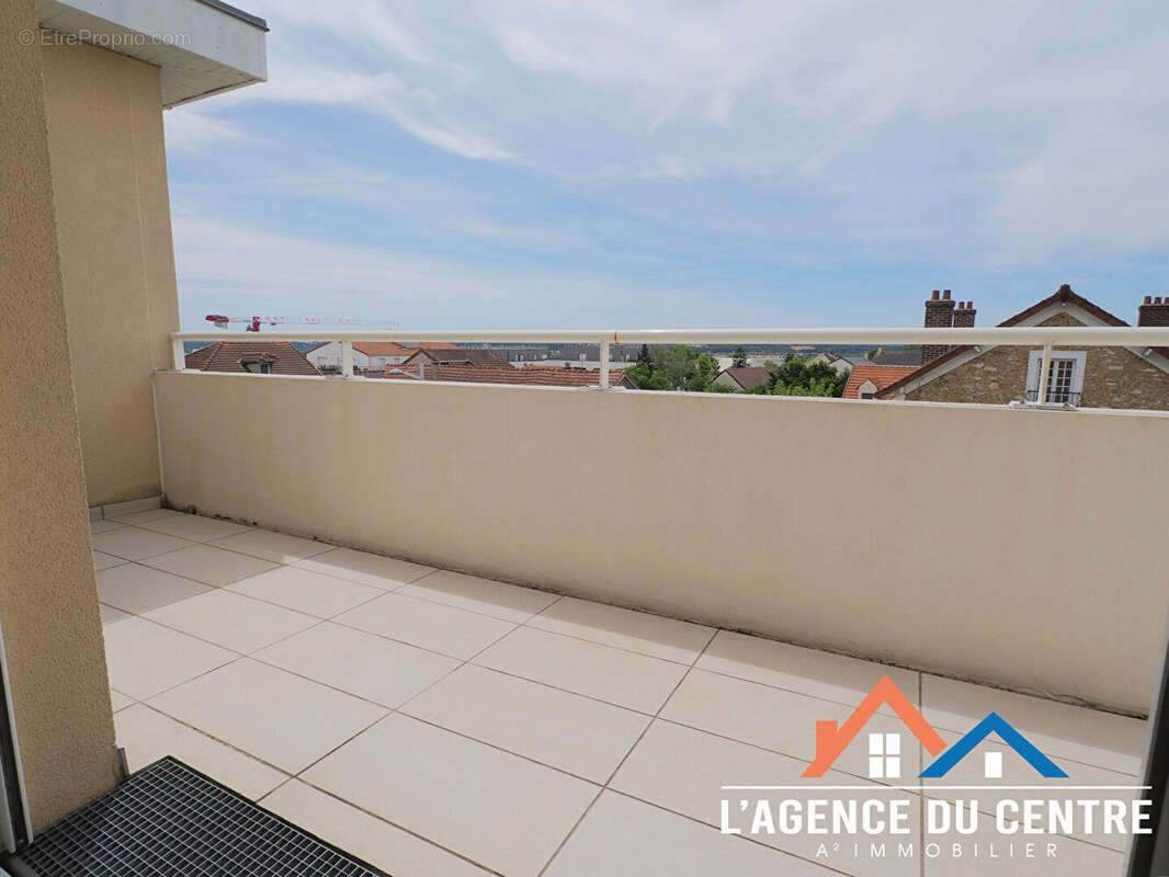Appartement à CHANTELOUP-LES-VIGNES