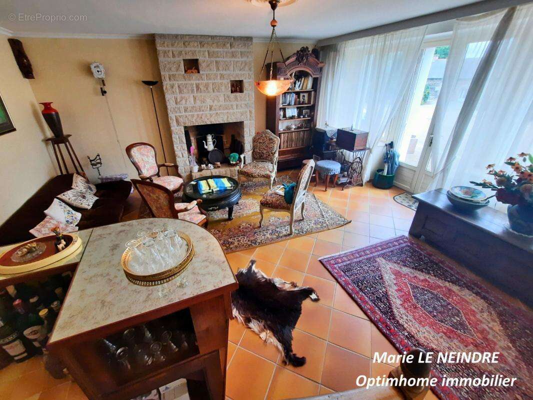 Ensemble Immobilier d'Exception – 3 Maisons & Jardin à Plussulien (22320) - photo 5