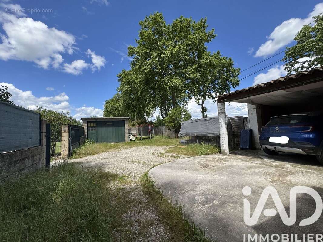 Photo 2 - Terrain à RIBAUTE-LES-TAVERNES