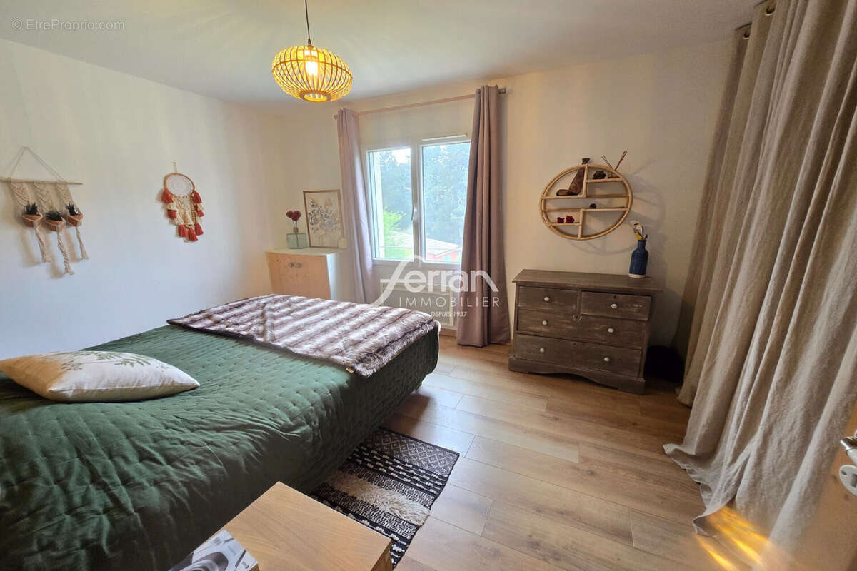 Maison à VILLECROZE