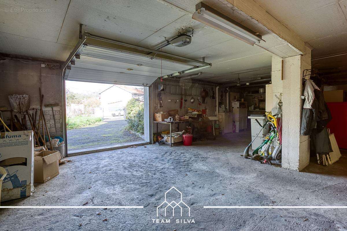 Maison à SEREZIN-DU-RHONE