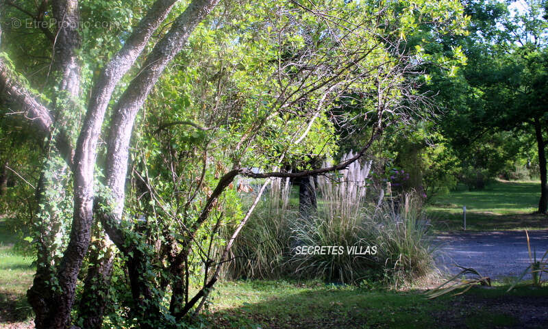 Maison à CAMBLANES-ET-MEYNAC