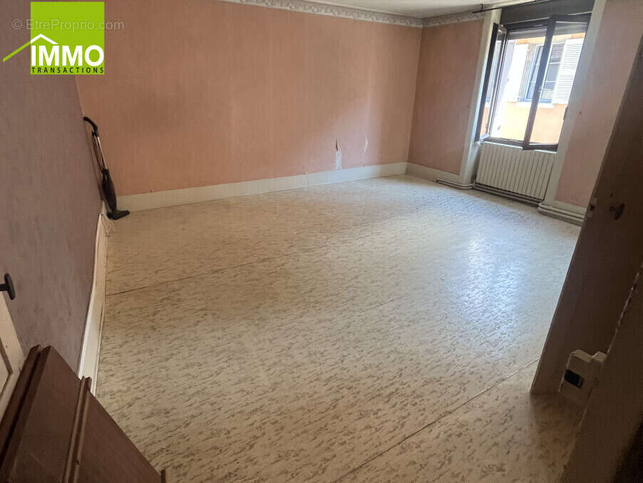 Appartement à CONLIEGE