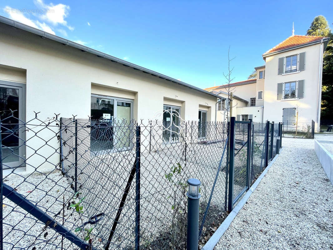 Appartement à TASSIN-LA-DEMI-LUNE