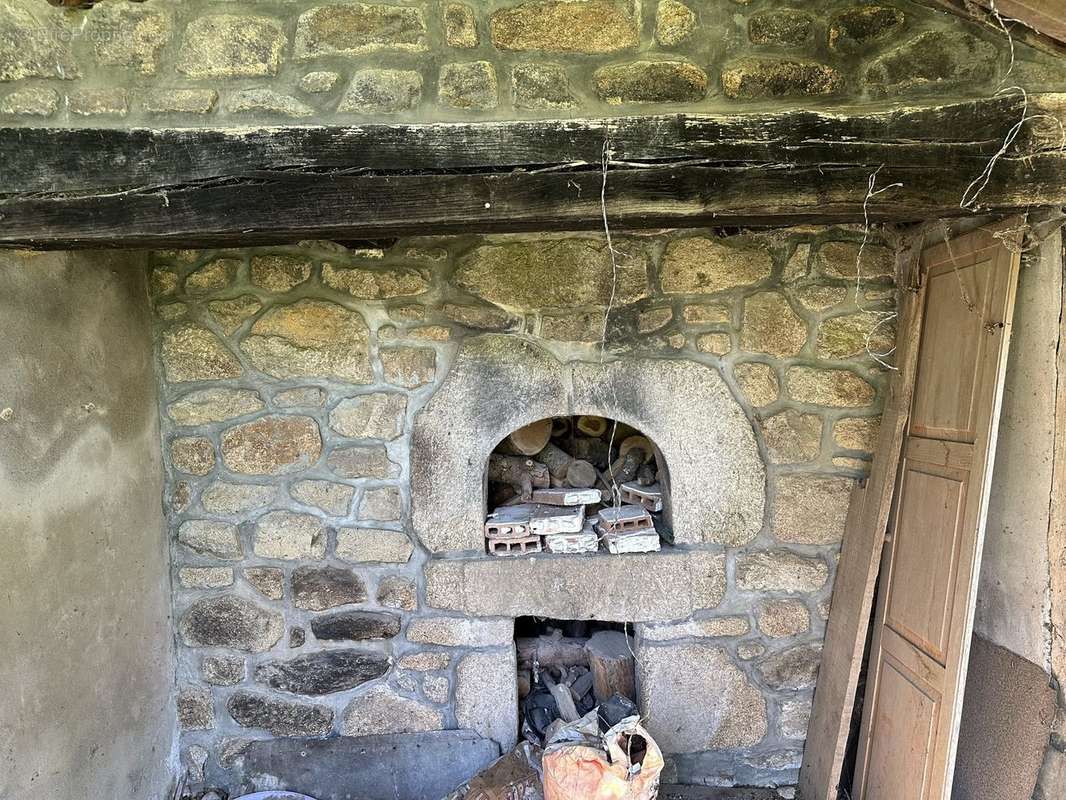 Maison à CROS-DE-MONTVERT