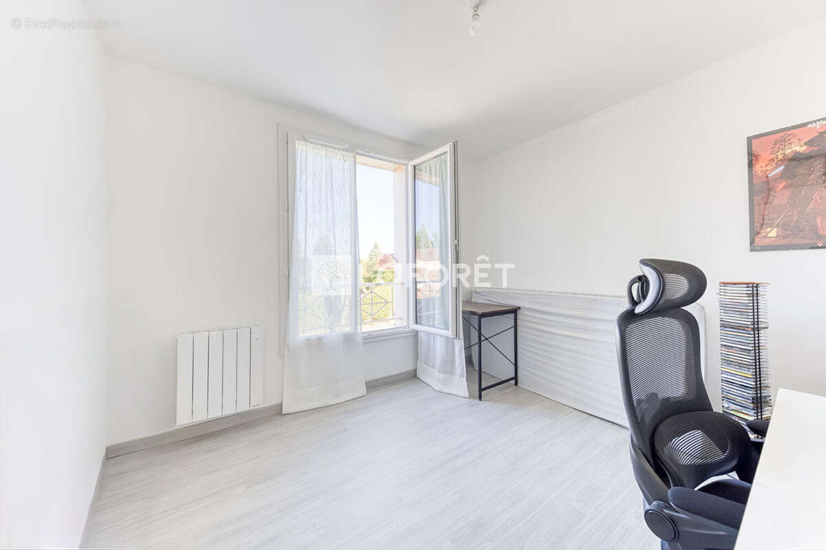 Maison à OZOIR-LA-FERRIERE