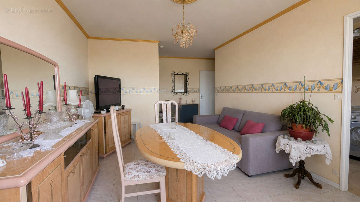 Appartement Sartrouville 2 pièce(s) 50 m2 - photo 2