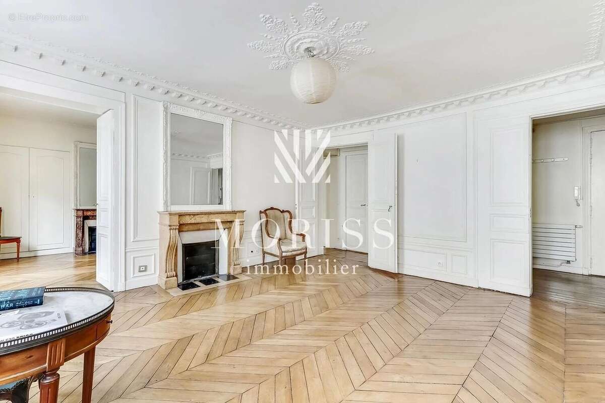 Appartement à PARIS-11E