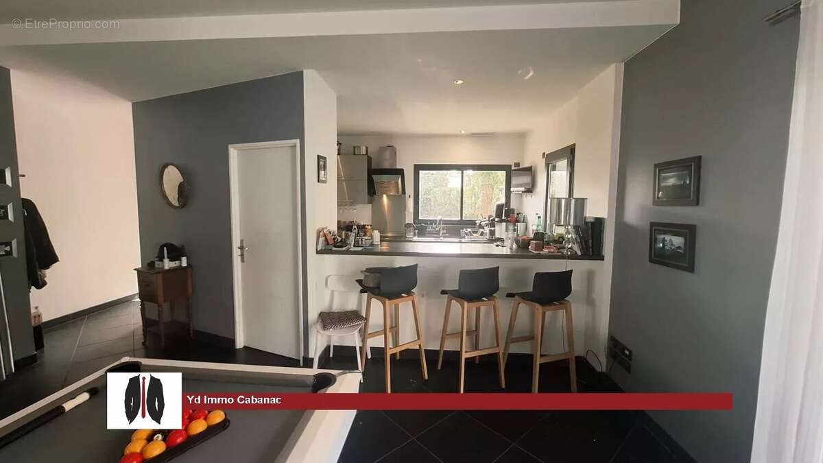 Maison à PUJOLS-SUR-CIRON