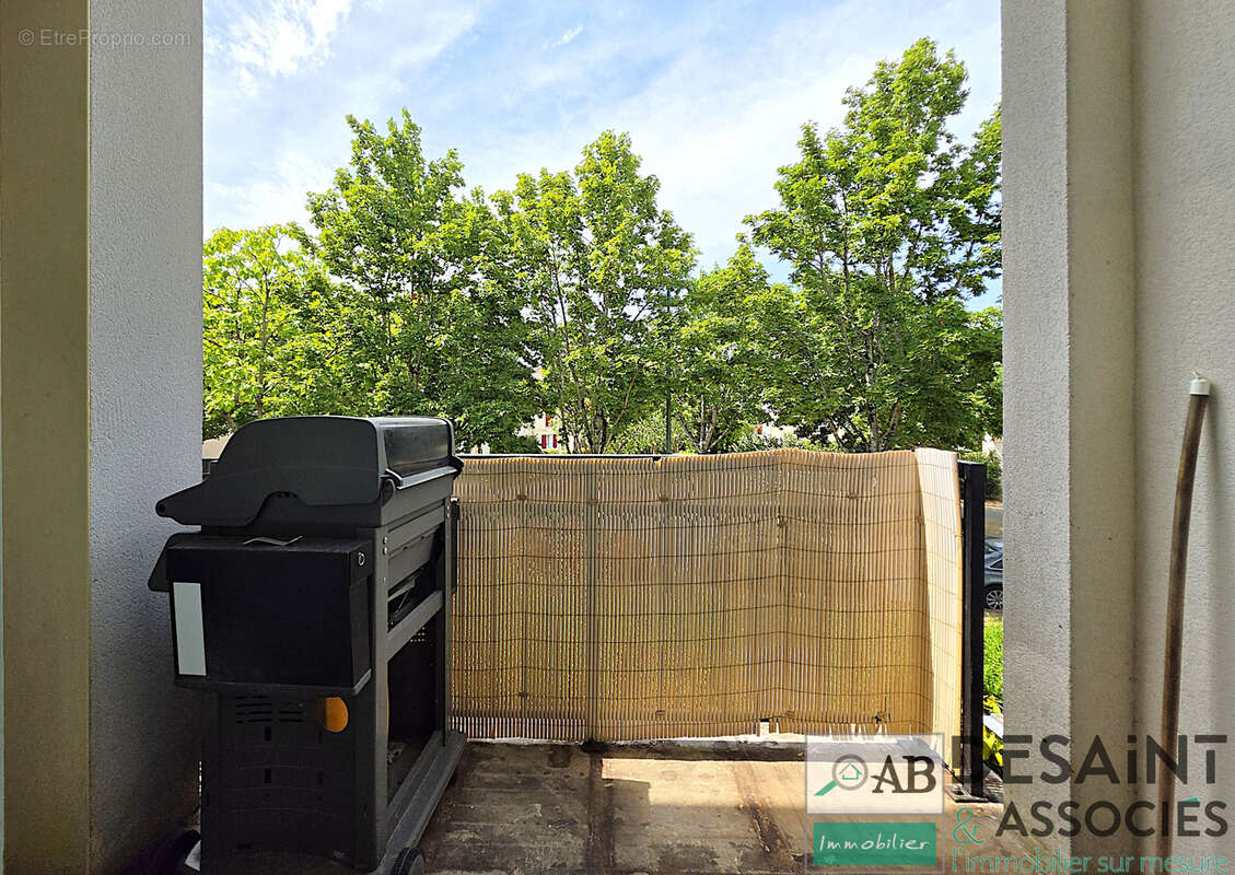 Appartement triplex T4 76m2 Balcon Box - photo 10