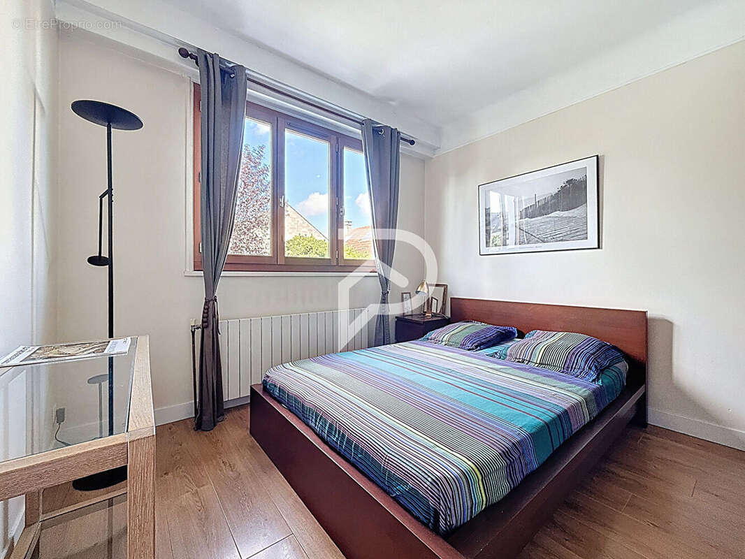 Maison à CHAMPS-SUR-MARNE