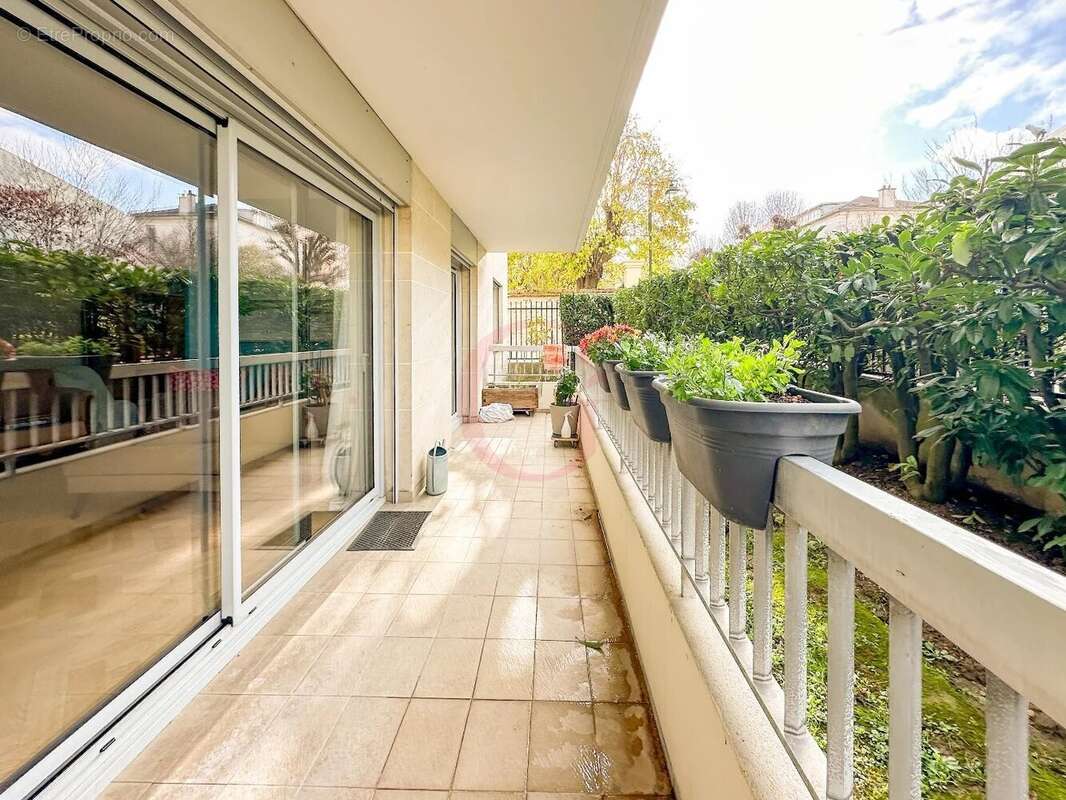 Appartement à BOURG-LA-REINE