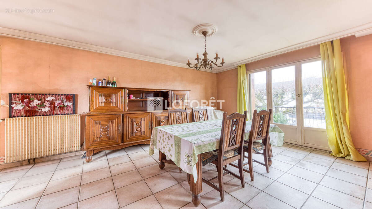 Maison à ROISSY-EN-BRIE