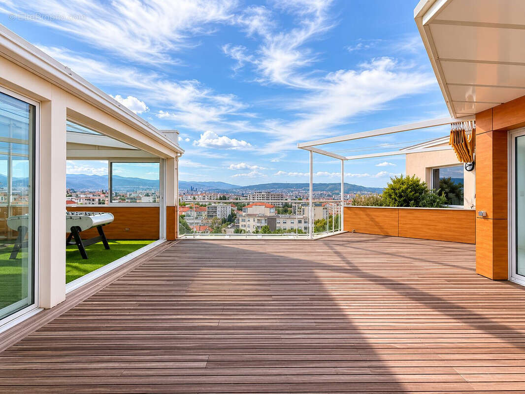 Appartement 260 m² à Clermont-Ferrand  - photo 3