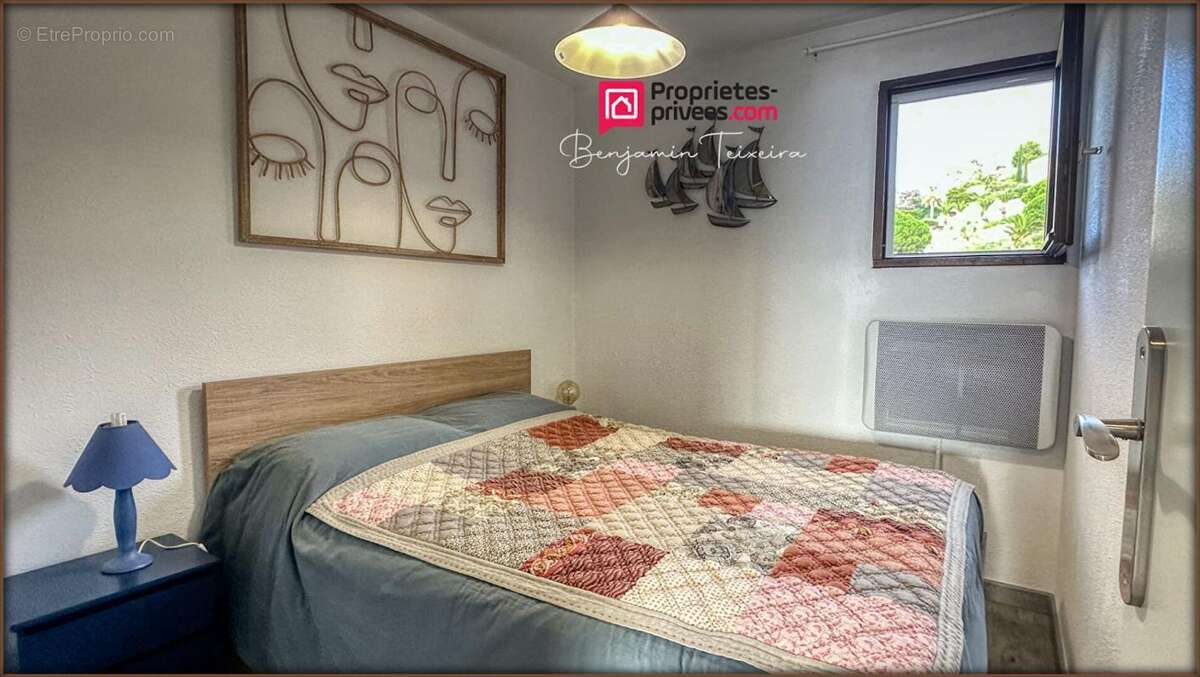 Appartement à ROQUEBRUNE-SUR-ARGENS
