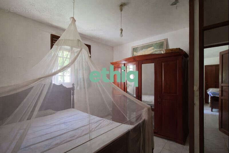 Maison à CAPESTERRE-BELLE-EAU