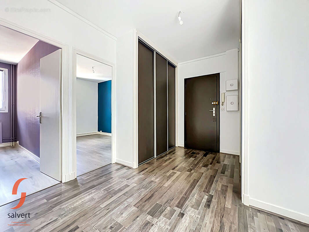 A Vendre Appartement, 3 pièces, rénové, ascenseur - photo 9
