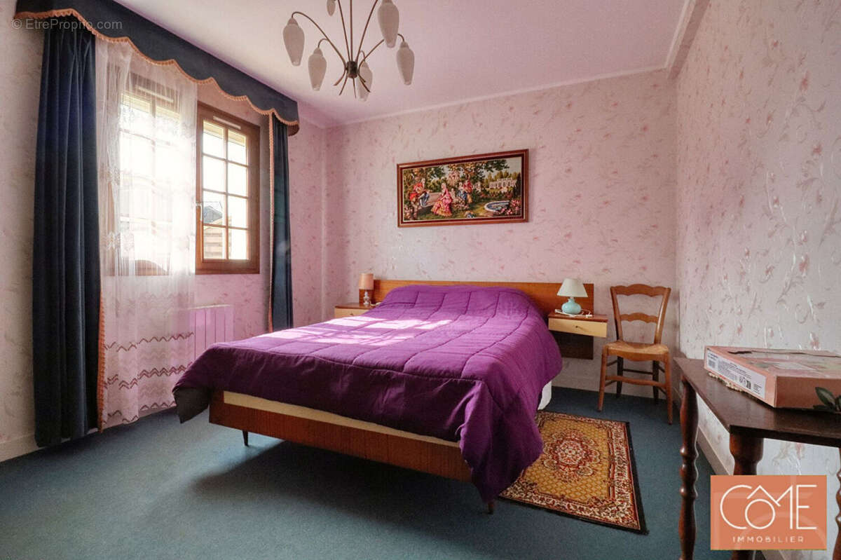 Maison à MONTREUIL-SUR-ILLE