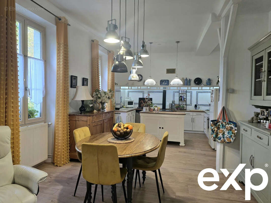 Maison à VILLETOUREIX