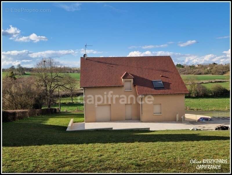 Maison à AUXERRE
